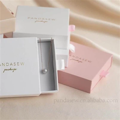 Papuošalų dovanų dėžutės apyrankėms