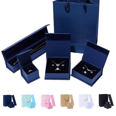 Personalizuota auskarų dėžutė